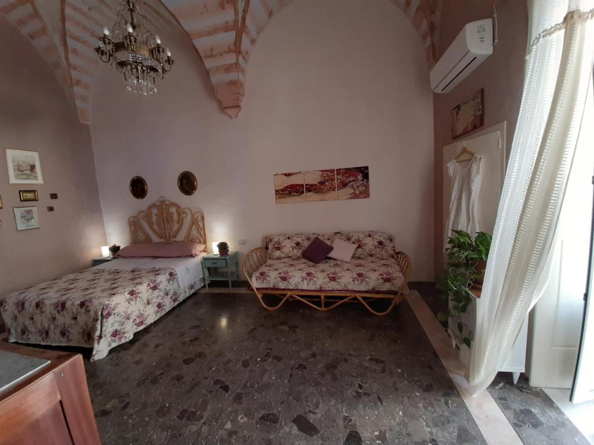 דירות מרטינה פרנקה Casa Lo Re מראה חיצוני תמונה
